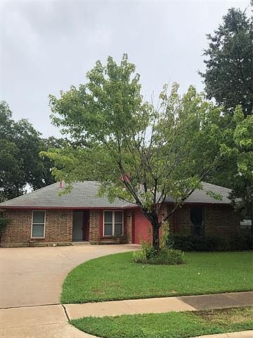 1st image of 805 Dickey Dr