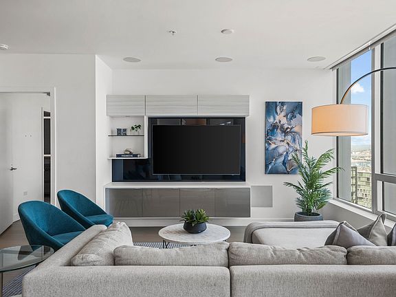 4th image of 888 W E St #2206R