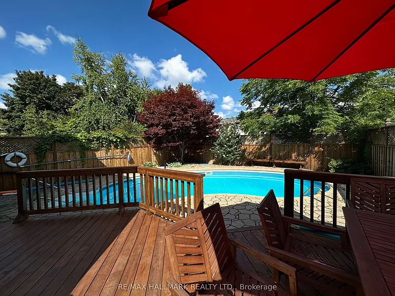 36 Kitsilano Cres — Photo 23