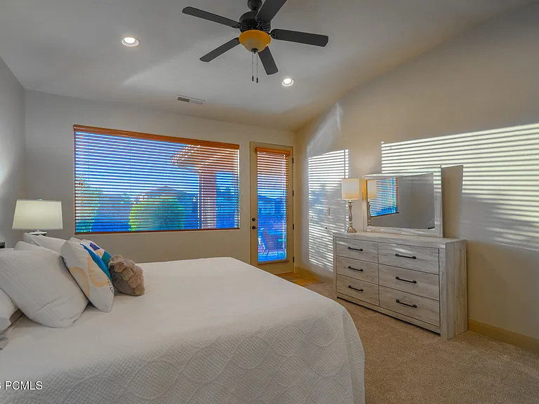 2212 Chippenham Ct — Photo 40