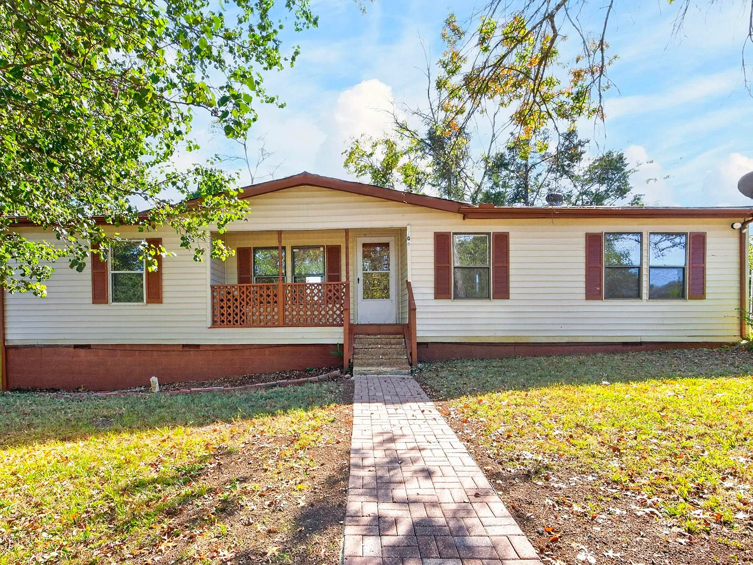 3 bed, 1182 sqft, $1,795 — Photo 1