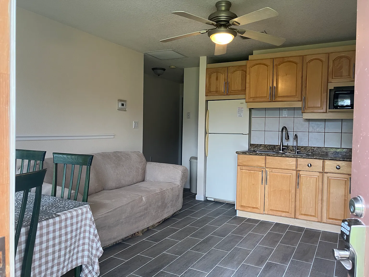 12061 Margarita Ave — Photo 2