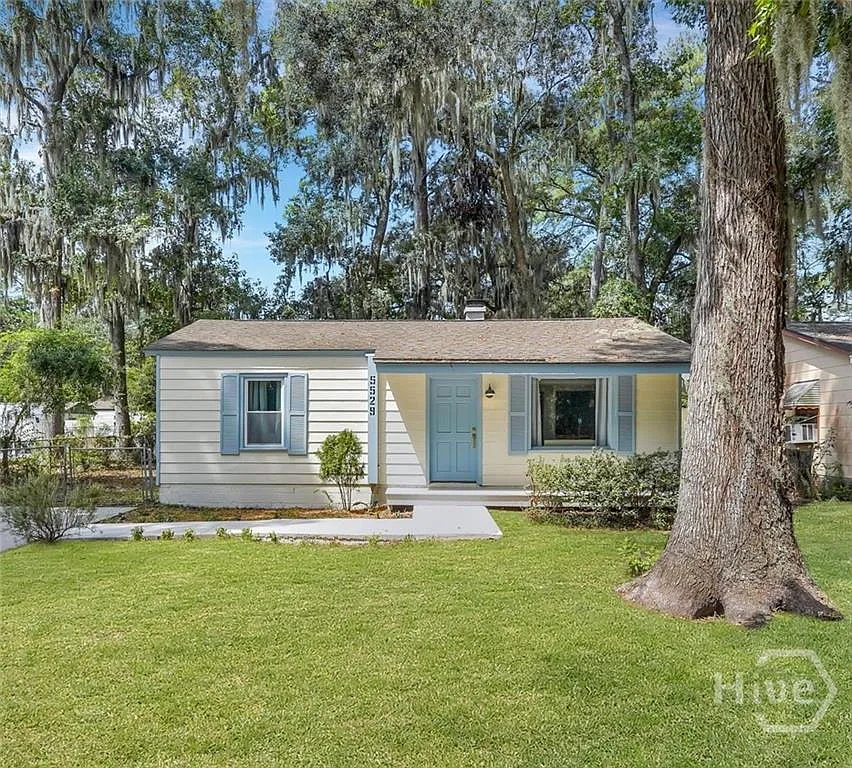 2 bed, 1.0 bath, 726 sqft, $1,500 — Photo 1