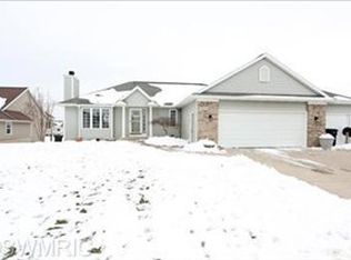 8170 Landstar Dr SW, Byron Center, MI 49315