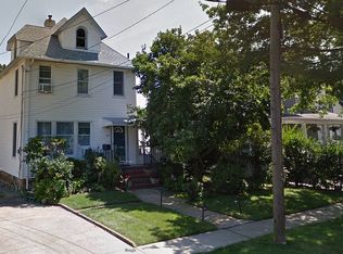 314 Earle Ave, Lynbrook, NY 11563