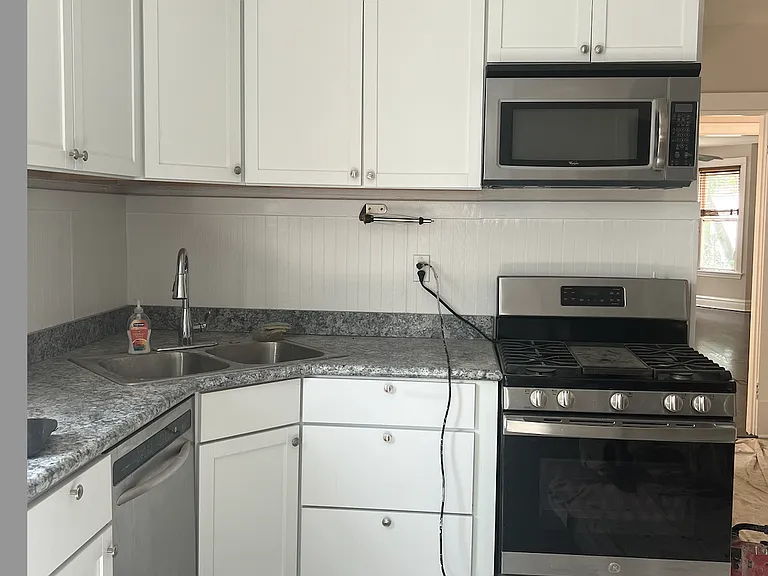 3310 W Berteau Ave #2 — Photo 11