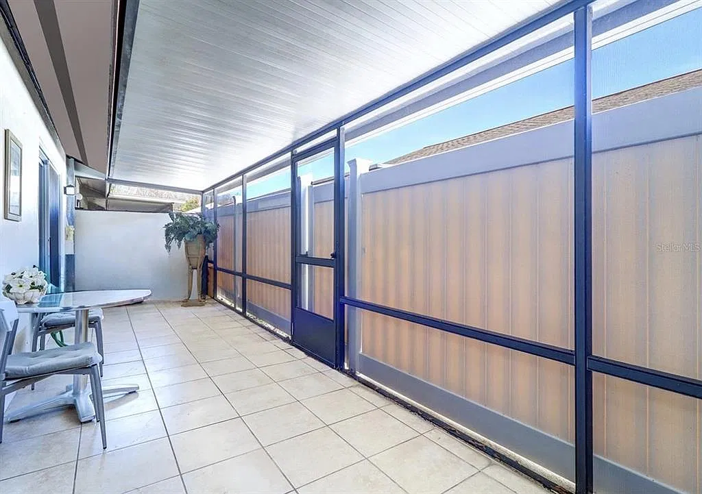 2 bed, 2.0 bath, 1116 sqft, $2,500 — Photo 4