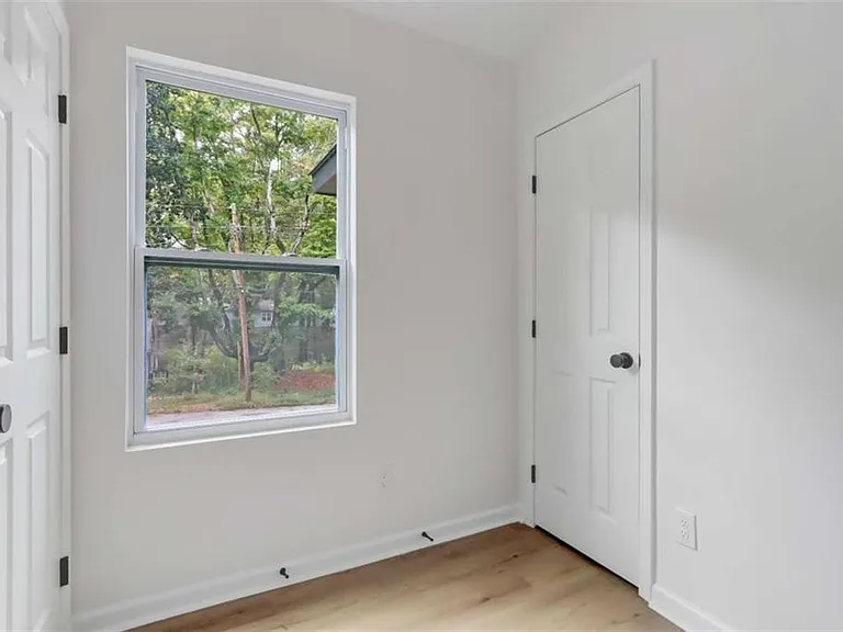 1200 Byewood Ln SW — Photo 38