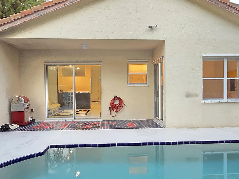 661 Lake Wellington Dr — Photo 61