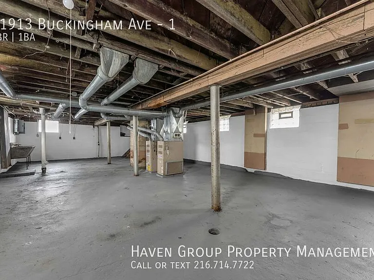 11913 Buckingham Ave #1 — Photo 19