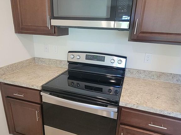 2nd image of 4213 NE 22nd Pl