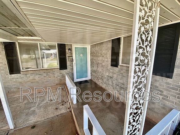 5th image of 616 Baer Dr