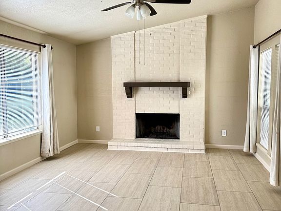 3rd image of 3055 Old Orchard Ln