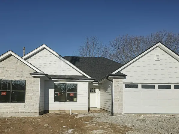 2035 Ridgeview Dr, Sedalia, MO 65301