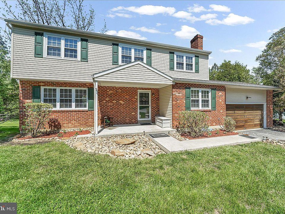 1st image of 893 Westtown Rd