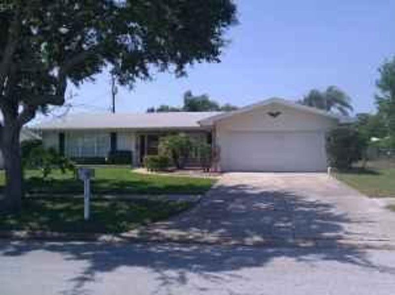 1st image of 1312 Dickenson Dr