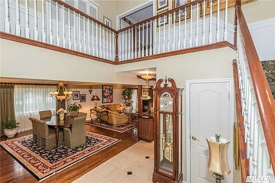 2nd image of 61 Boathouse Ln