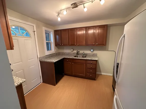 2025 Fairland St, Pittsburgh, PA 15210