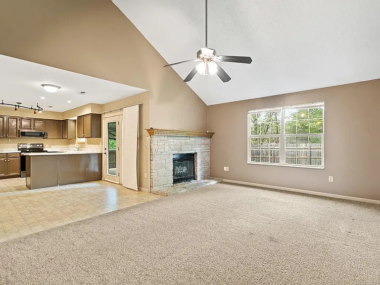 4521 W Southview Dr — Photo 3