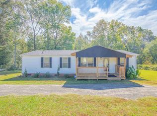 115 Sydney Ln, Gray Court, SC 29645