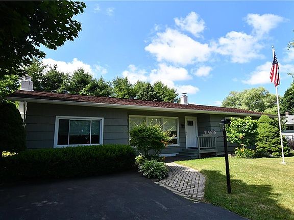2nd image of 370 Northfield Way