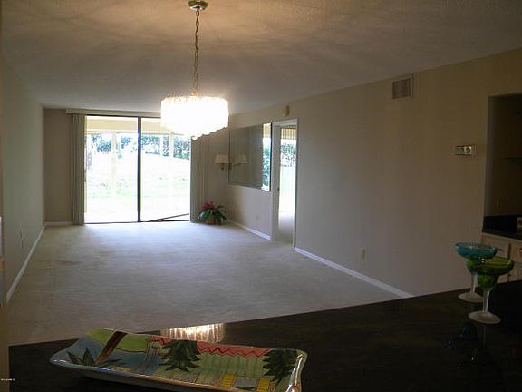 4th image of 820 N Atlantic Ave APT 103