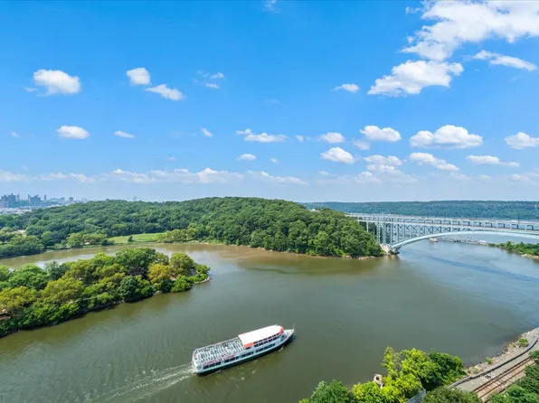 2400 Johnson Avenue image 2 of 22