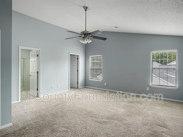 107 Broken Branch Dr — Photo 32