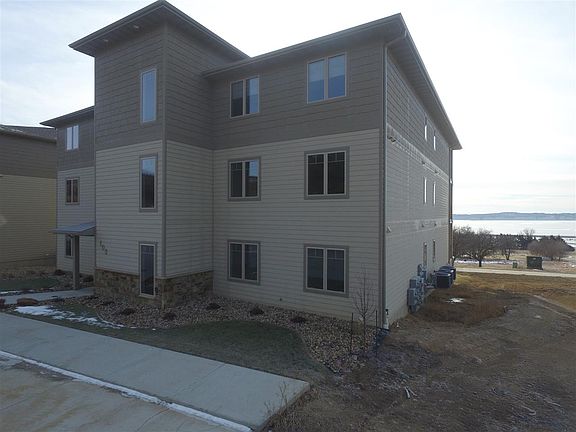 2nd image of 105 Marina Bluffs Ct #3A