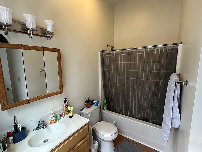 2504 W Grace St #3 — Photo 9