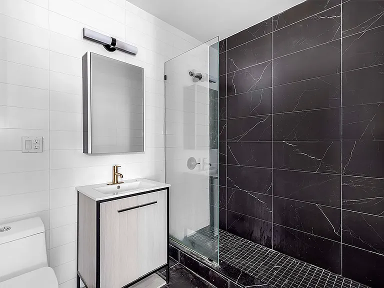 18A Bleecker St #2B — Photo 6
