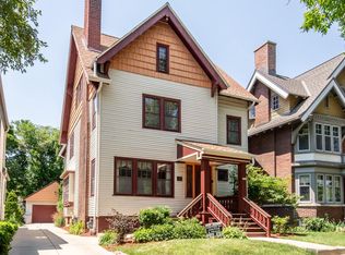 951 N 29th St, Milwaukee, WI 53208