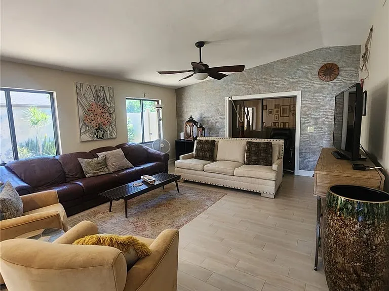 5873 Wyldewood Lakes Ct — Photo 4