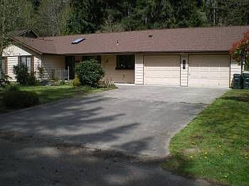 4th image of 2910 Riverlea Dr SE