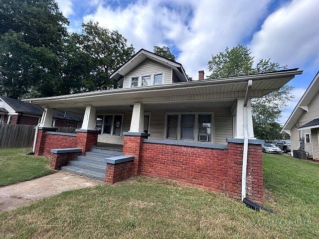 1st image of 439 SE 2nd Avenue