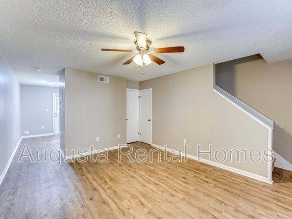 132 Chalet North Ct #132