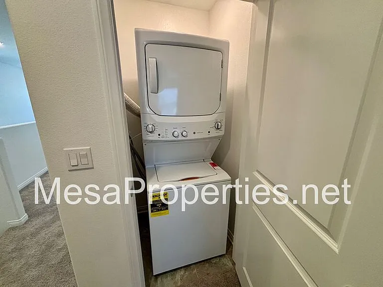 1221 Yeager Ave — Photo 11