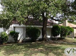 1708 N Riverside Dr, Fort Worth, TX 76111