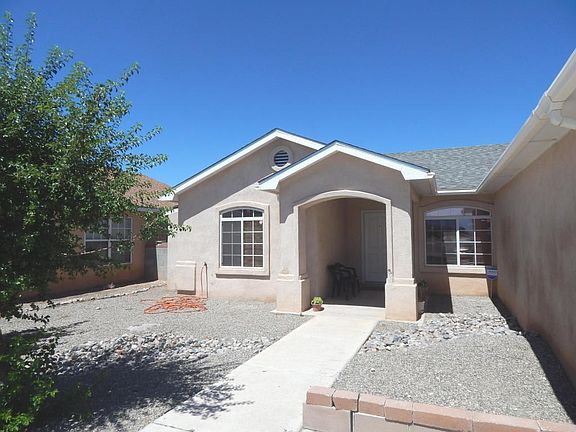 los lunas office pics 002
