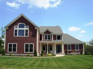 14 Ridgefield Cir, Boylston, MA 01505