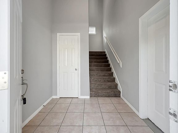 4th image of 167 Binnacle Ct #A