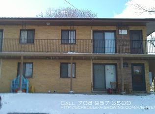 15301 Knox Ave APT 12, Oak Forest, IL 60452