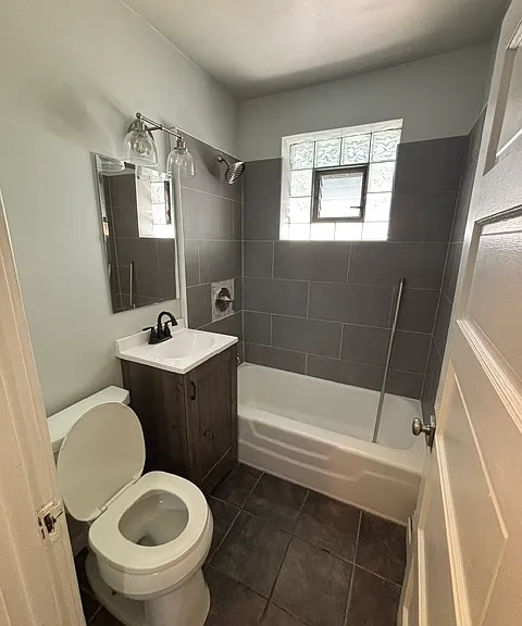 931 Dunlop Ave #R — Photo 7