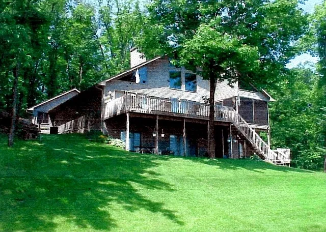 538 Leeward Ct photo 1