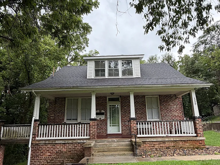 1500 Esmond St #B — Photo 2