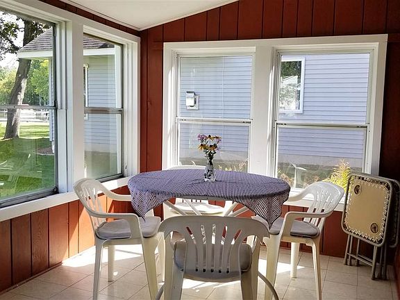 Enclosed porch