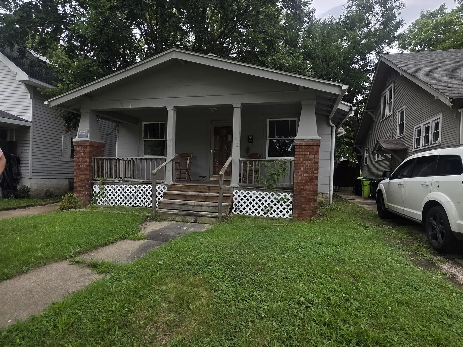 2 bed, 975 sqft, $950 — Photo 1