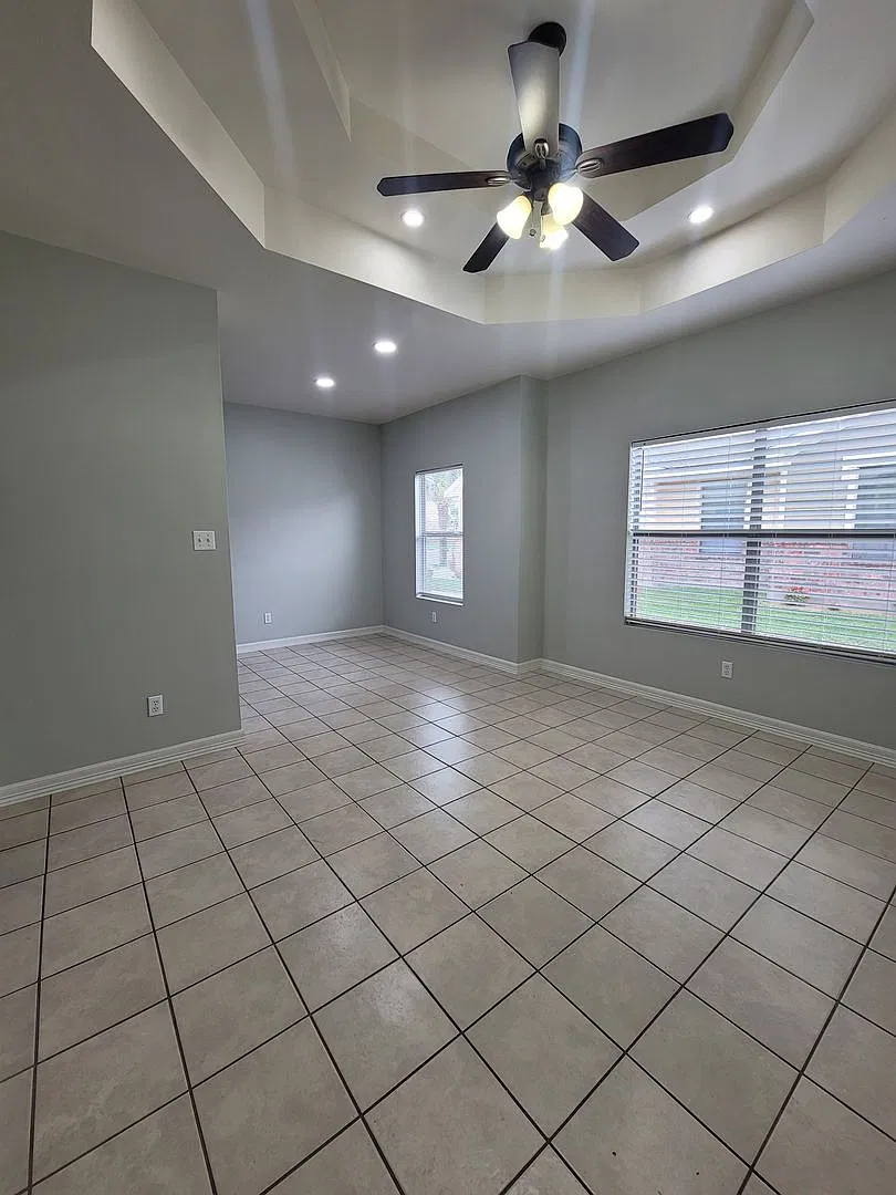 Lot 2 — Photo 2