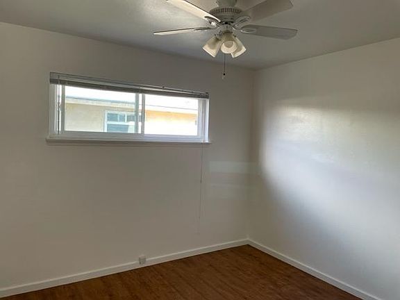 5th image of 2020 Benton St APT 3