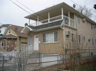 14556 224th St, Springfield Gardens, NY 11413